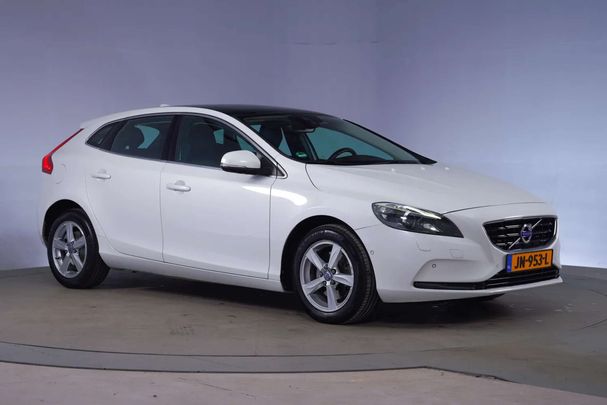 Volvo V40 T2 90 kW image number 38