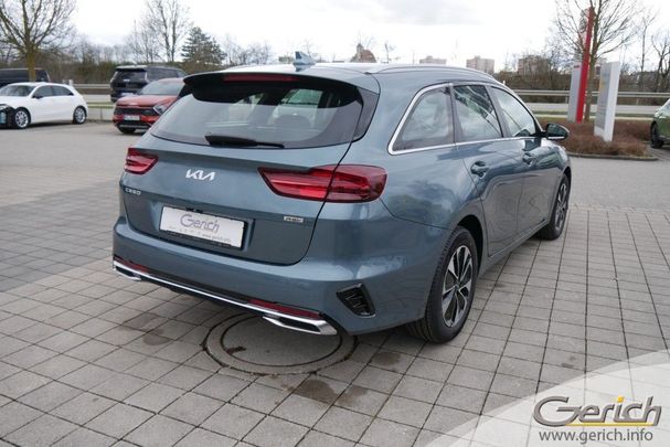 Kia Ceed 1.6 GDI Plug-in Hybrid 104 kW image number 4