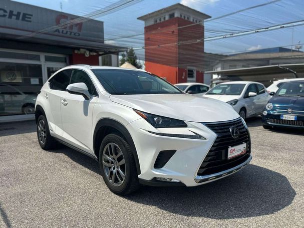 Lexus NX 300 H 145 kW image number 2