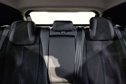 Car image 37