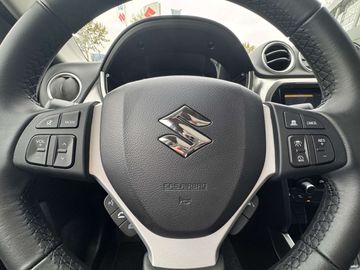 Car image 30