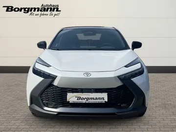 Car image 3