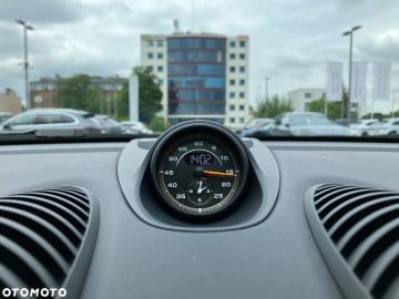 Car image 33