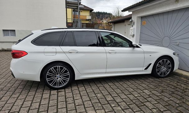 BMW 530d Touring xDrive 195 kW image number 12