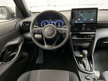 Car image 11