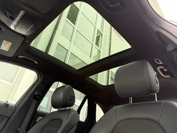 Car image 42