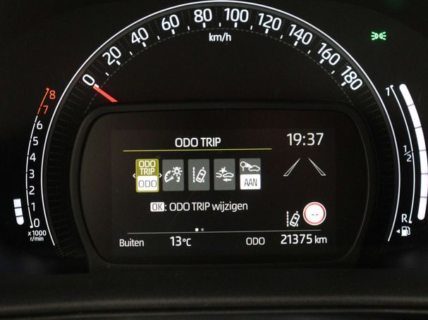 Toyota Aygo X 1.0 VVT-i 53 kW image number 6