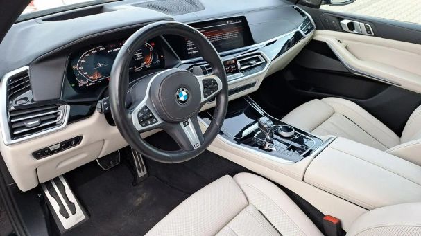 BMW X5 M 50d xDrive 294 kW image number 11