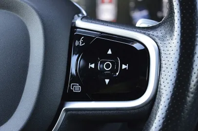 Car image 36