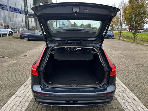 Volvo V60 B4 Plus 145 kW image number 18