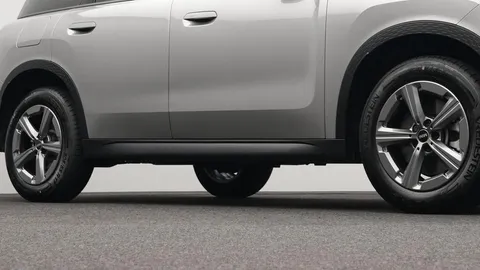 Car image 23