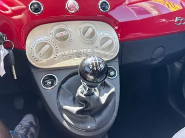 Car image 19