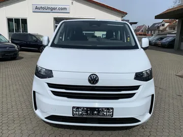 Car image 28