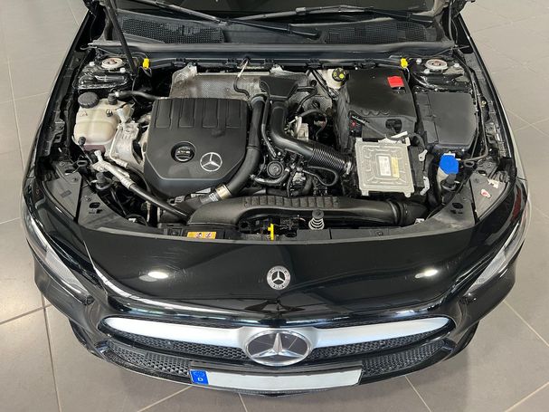 Mercedes-Benz A 180 100 kW image number 18