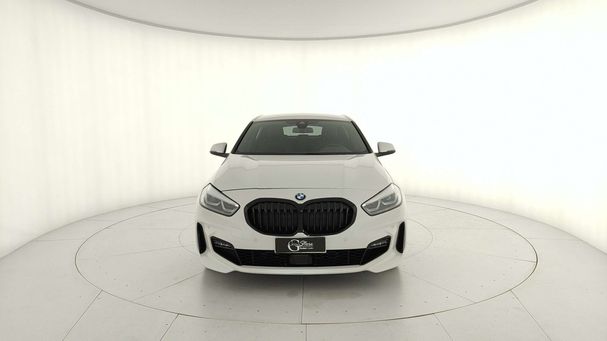 BMW 118d 110 kW image number 2