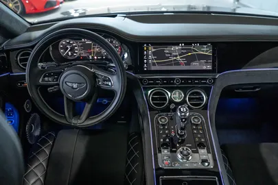Car image 27