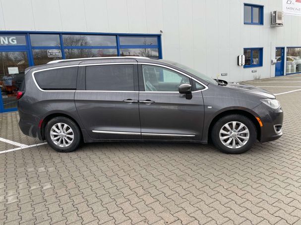 Chrysler Pacifica 214 kW image number 20