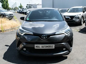 Car image 2