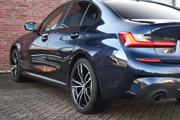 BMW 330 e M Sport 215 kW image number 34