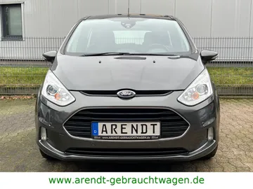 Car image 3
