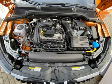 Car image 29
