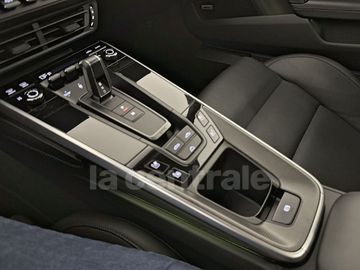 Car image 37