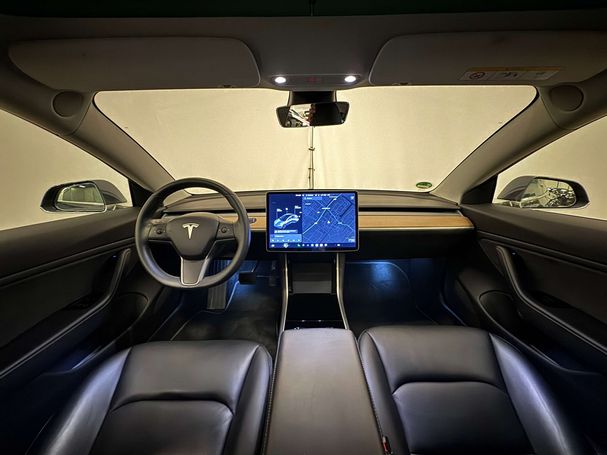 Tesla Model 3 Long Range AWD 258 kW image number 9