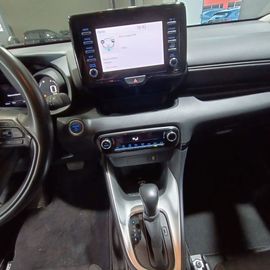 Car image 12