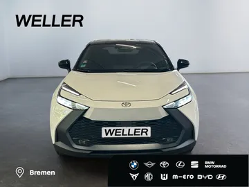 Car image 4