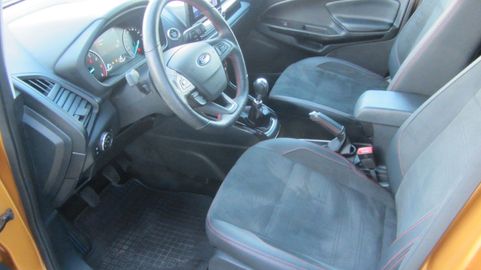 Car image 11