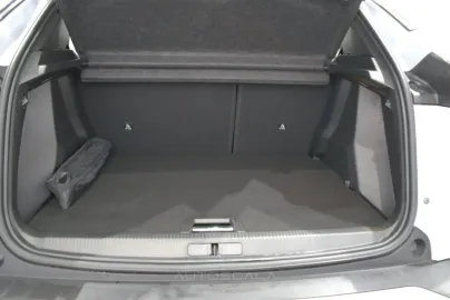 Car image 34