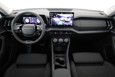 Car image 30