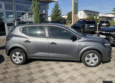 Car image 3