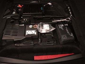 Car image 30