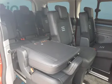 Car image 27
