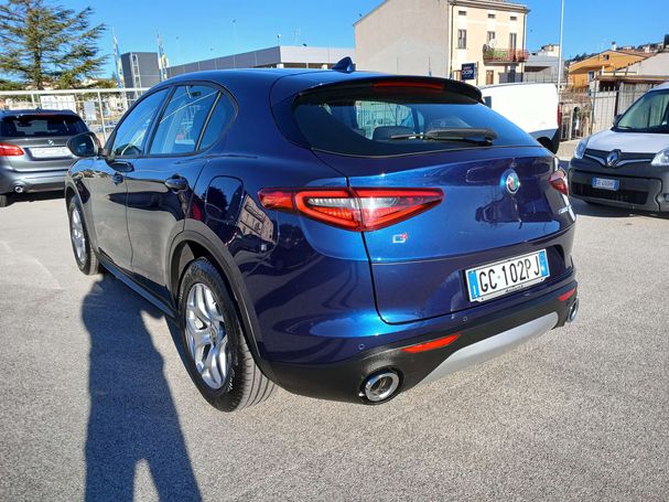 Alfa Romeo Stelvio 2.2 Q4 140 kW image number 19