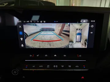 Car image 22