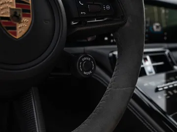 Car image 37