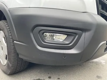 Car image 22