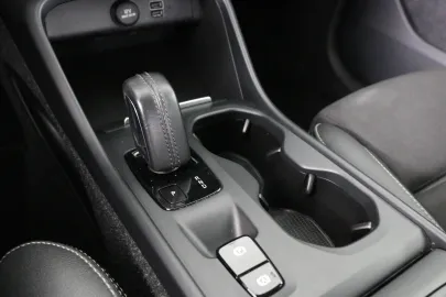 Car image 42
