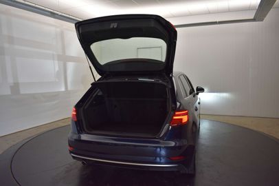 Car image 37