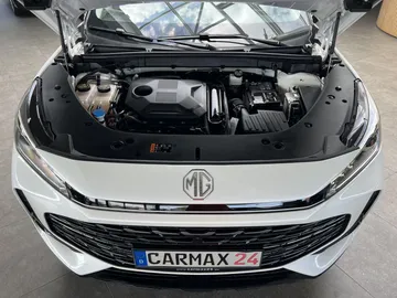 Car image 30
