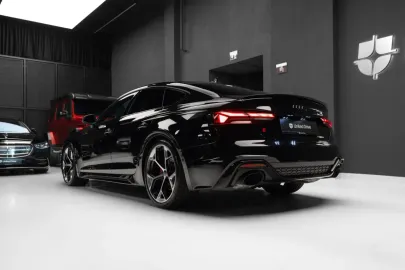 Car image 40
