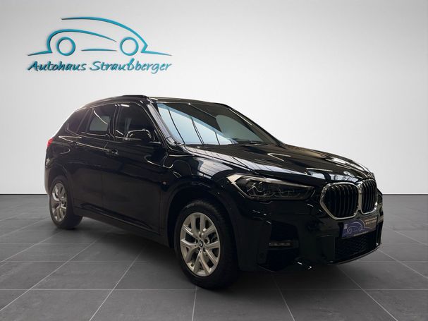 BMW X1 20i xDrive 131 kW image number 3