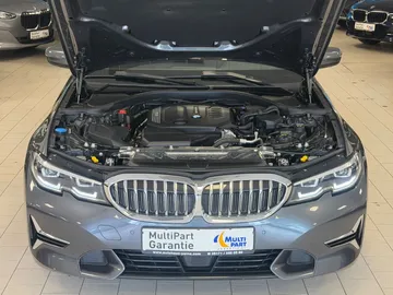 Car image 36
