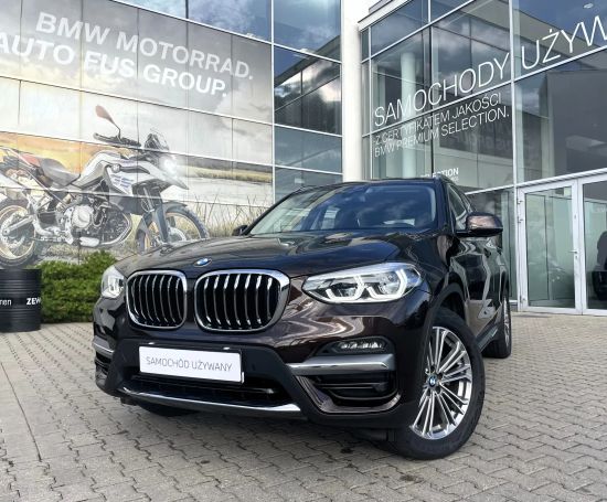 BMW X3 xDrive20i Luxury Line 135 kW image number 1