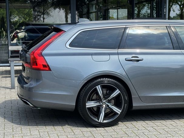 Volvo V90 T8 R Design AWD 300 kW image number 47