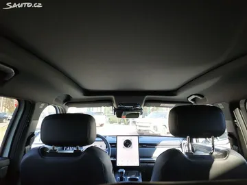 Car image 31