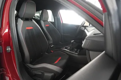 Car image 42