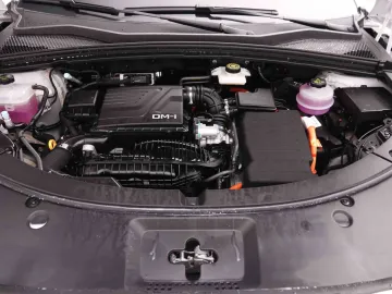 Car image 28